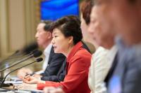 박근혜 대통령 “기업인들 마음껏 투자토록 정부가 모든 수단 동원”