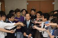“새정치민주연합은 이미 사망” 했다고 선고하는 박준영 전 전남지사