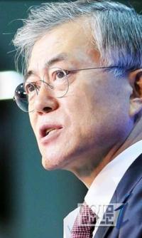 [속보] 문재인 "재신임 묻겠다…혁신안 부결되거나 재신임 얻지 못하면 책임질 것" (전문)