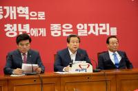 김무성 "민노총 총파업, 국익 고려하지 않은 반애국적 행위"