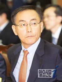 김수남 검찰총장 내정자 "겸허한 자세로 청문회 준비"