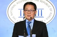 박지원 "'문-안-박'연대, 실현 불가능한 해법..오히려 혼란·분란 가중시켜"