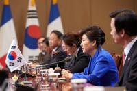박 대통령, 건강·날씨 이유로 YS 영결식 불참할 듯