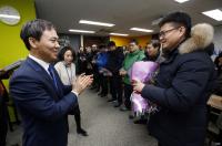 [현장스케치] 김승수 전주시장 제설지원 경북 공무원들에게 감사패 수여