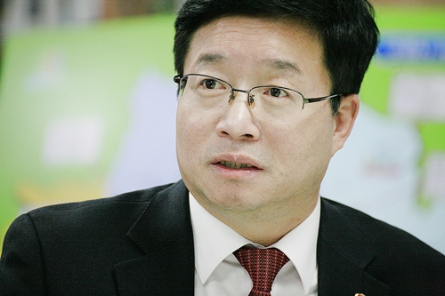 염태영 수원시장 “수원이, 세계적인 상징물 되도록 지원할 것”