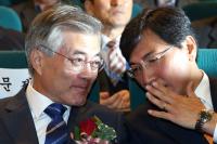 盧 추모식서 만나는 '문재인-안희정' 무슨 얘기 오갈까