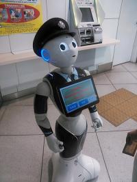 ‘지치지도 화내지도 않아요’ 로봇강국 일본의 일하는 로봇들
