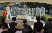 옥천에서 고 육영수 여사 42주기 추모제 개최