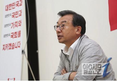 더민주 "이정현 대표 단식중단, 새누리당 국감복귀 환영"