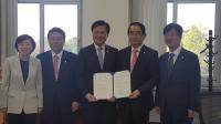 포항·울산·경주 국회의원, 동해안연구개발특구 지정 대정부건의문 전달