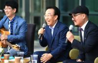 김괌용 지사, "도지사 10년이면 '도사'가 될 줄 알았다"… SNS친구들과 '격' 없는 소통 나서