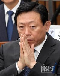 '최순실 게이트' 연루 대기업 면세점 선정 강행 논란... 특검 수사 중에 속전속결 