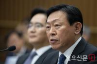 특검에 놀란 신동빈 롯데 회장 ‘지주회사 전환’ 속도전