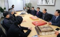 산청군수 허기도 ‘곶감’ 들고 직접 판매일선에 나서다