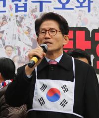 김문수 "박 대통령 털어도 먼지 하나 없다"