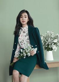 올리비아로렌, 수애 ‘컬러 미 핑크’ 봄 화보 공개