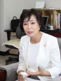 김양희 충북도의장 교육감 불출마, 일단 당적은 유지