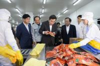 이낙연 국무총리, 세종시 강소기업 잇따라 방문