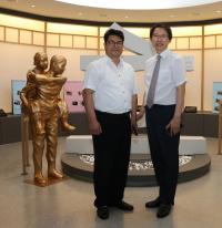 금강산 지게 효자 이군익씨,  대전효문화진흥원 방문 