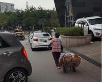 “10년 간 일해도 80만 원” 퇴직금 없이 퇴직당한 76세 노동자