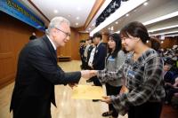 동산장학재단, 학생 68명에게 장학금 전달