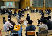 부산 만덕고, 대토론 거쳐 등교시간 8시30분, 휴대폰 자율관리 결정