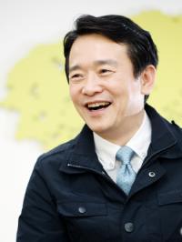 남경필 지사, 자율주행자동차 대결서 완승
