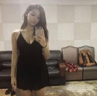 설인아, 파격 블랙원피스 인증샷 눈길 "고혹적 미모" 