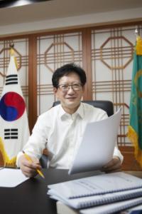 LX한국국토정보공사, 포항 지진피해복구 성금 전달