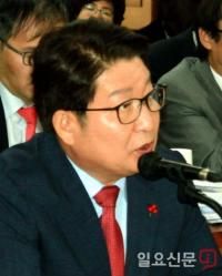 직무평가 바닥 권영진 시장,  "地選서 '센 경쟁' 하겠다" 자신감 어디서?