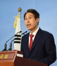 이진훈 대구시장 예비후보, "권 시장, '군공항만 이전 불가능'은 조변석개식 거짓말"