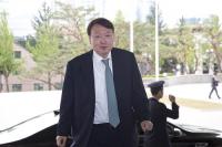 윤석열 장모, 300억 원대 통장 잔고증명서 위조 의혹