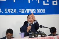 ‘까’보니 ‘톡’ 수준…전원책 기자회견 ‘미풍’ 된 까닭