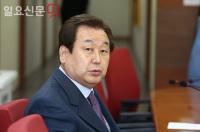 비박 대 비박? 한국당 원내대표 경선 관전 포인트