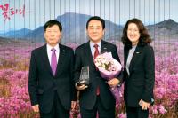 [대구소식] 상이군경회 대구시지부, 김문오 달성군수에 감사패 전달