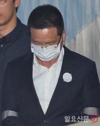 '김학의 의혹' 핵심인물 윤중천, 이틀 만에 검찰 재소환