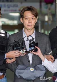 '마약 투약' 박유천, 징역 1년6월 구형 "누구도 원망하지 않겠다"