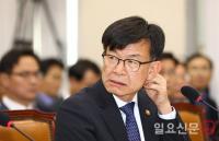 청와대 신임 정책실장에 김상조, 경제수석에 이호승 선임