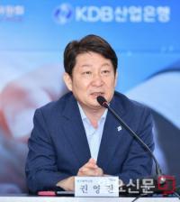 권영진 시장 "이래AMS 금융지원, 민주당 대구시당에 감사 뜻 전해"