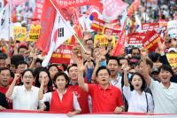 청와대까지 행진하는 한국당
