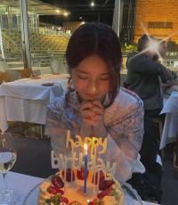 ‘배가본드’ 수지, 생일날 1억 기부+케이크 인증샷 눈길 “행복해” 