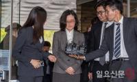 ‘정경심 구속’ 고비 넘은 검찰, '조국 구속' 정상 향해 직진