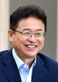 이철우 경북지사, "일자리 있는 '청년 행복한 경북' 만들 것"