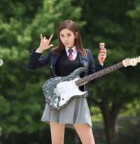 전소미, 고등학교 졸업사진 공개 ‘여신급 미모’ 