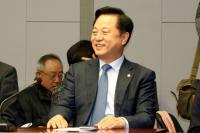 부·울·경 여권, 위기감 고조에 김두관 대선후보로 앞세울까