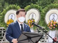 박승원 광명시장 “대한민국 지켜주신 모든 분들께 감사...평화로 대신”
