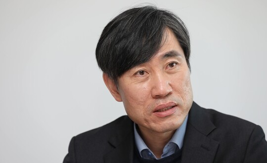 지난해 12월 서울 여의도 국회 의원회관 의원실에서 일요신문과 인터뷰를 하고 있는 하태경 국민의힘 의원. 하태경 의원은 국민의힘 현역 의원 중 처음으로 대선 출마를 선언했다. 사진=박은숙 기자