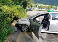 가스 충전 후 운행 나가던 개인택시, 외벽 들이받고 운전자 숨져