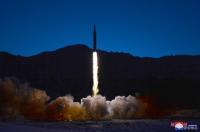 북한 “11일 발사한 미사일은 ‘극초음속 미사일’