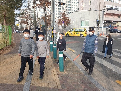 배움터지킴이 활동사진. (사진=경북교육청 제공)